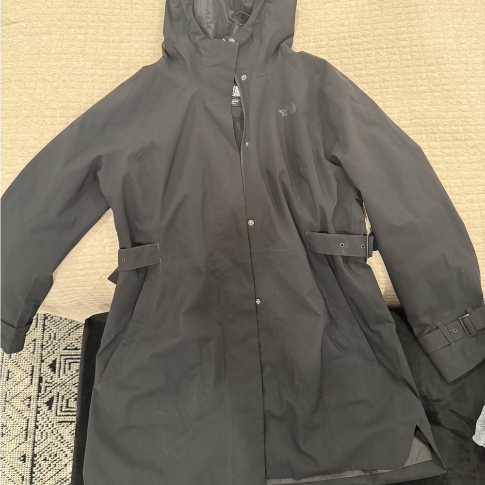 The North Face Black Women's Rain Jacket size L